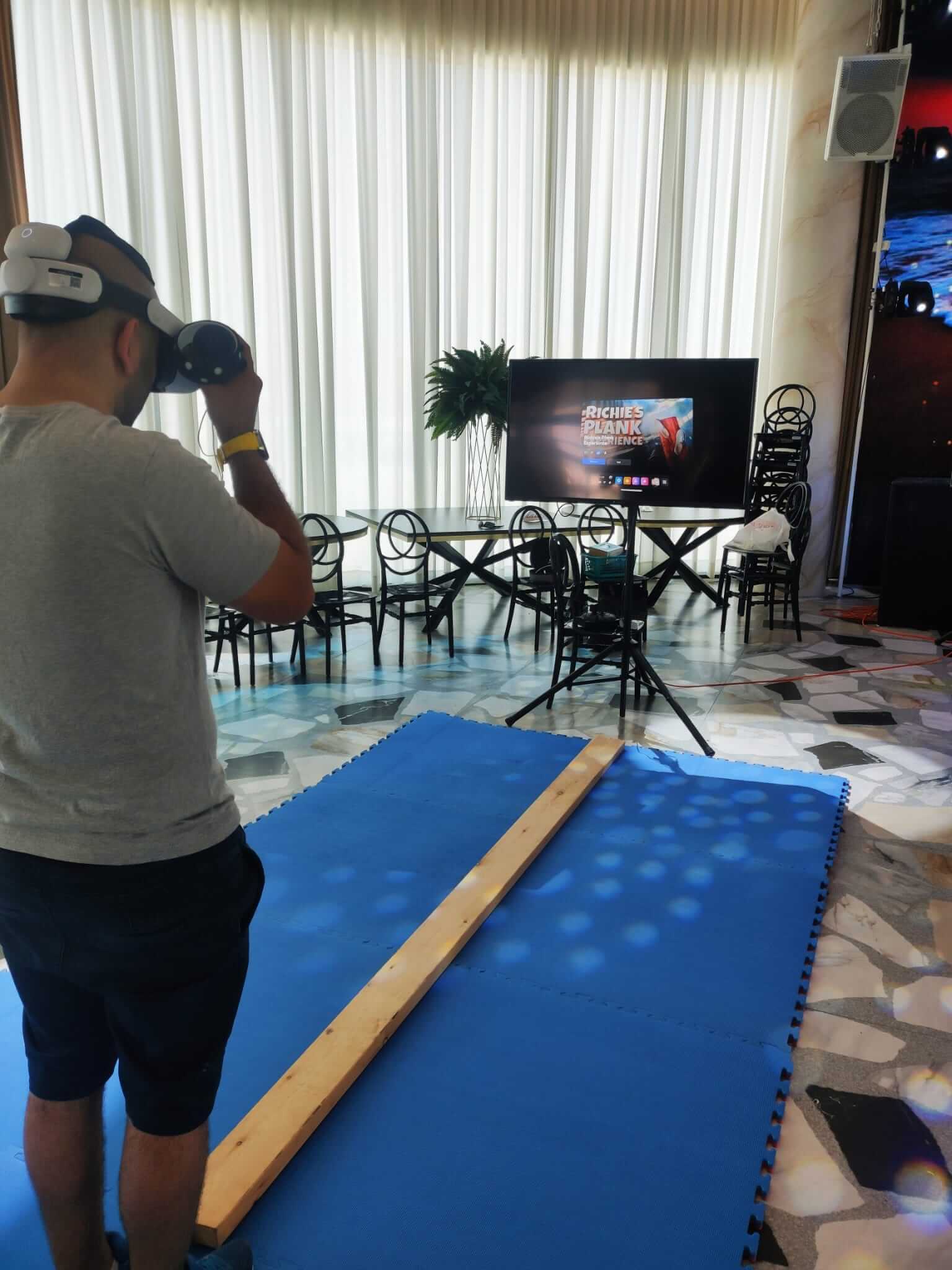 מערכת מולטימדיה מסך (1)