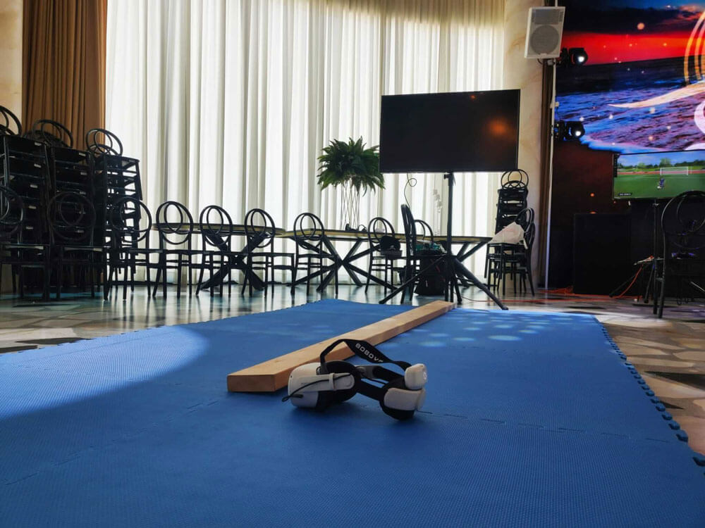 משקפי מציאות מדומה